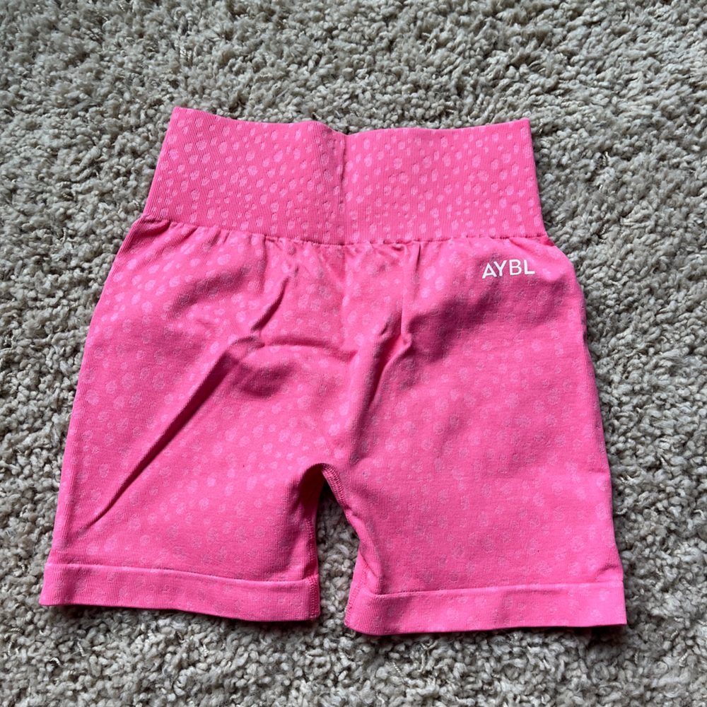 Abyl Seamless Hot Pink Scrunch Workout Shorts